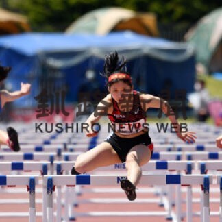 鈴木 自己ベスト大幅更新　全道高体連陸上(2022-06-28)