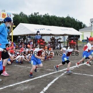 園児ら元気に運動会_1(2022-07-17)