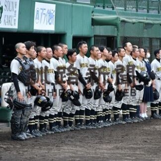 武修館 釧路勢対決制す　高校野球北大会_1(2022-07-17)