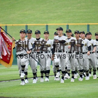 支部代表３校威風堂々、高校野球北大会が開幕_1(2022-07-15)