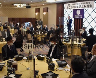 歴代会長ら３０周年祝う　工業高同窓釧路建設の会(2022-07-10)