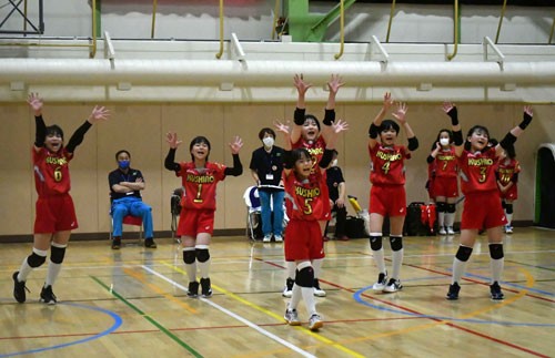 釧路ＡＴ１、５年ぶり優勝　小学バレービーイング杯(2022-07-18)