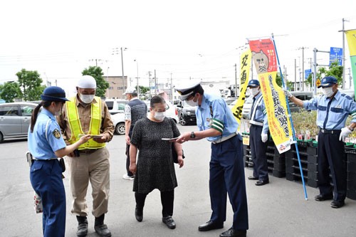 交通、運転は安全に、夏の運動に合わせ街頭啓発(2022-07-20)