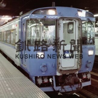 キハ183系と281系(2022-07-18)