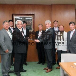 小玉副知事に要望書提出　釧路地方議員連絡協、管内の懸案事項(2022-08-18)