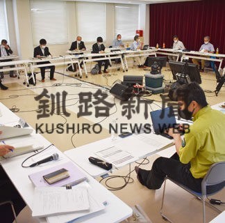 知床要注意グマ37頭　ＷＧ報告、７割が国立公園外生まれ(2022-08-04)