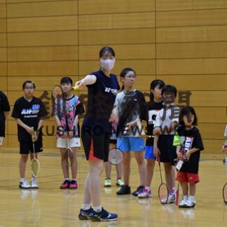 トップレベルから技学ぶ　北都銀羽球部が講習会(2022-08-04)