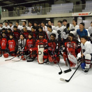 東大生アイスホッケー部 ３年ぶり釧路合宿　地元学校と練習試合も(2022-08-28)