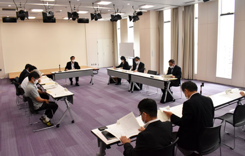 読書活動計画を策定 委員会が初会合(2022-08-05)