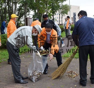 「気持ちよく使って」ぬさまい公園清掃　ライオンズク(2022-09-16)