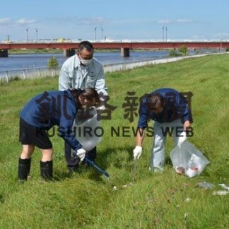 環境少しでも改善　河川敷きれいに(2022-09-05)