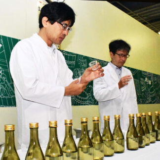 「北の勝」に鑑定官太鼓判　呑切りで熟成度合い確認(2022-09-17)