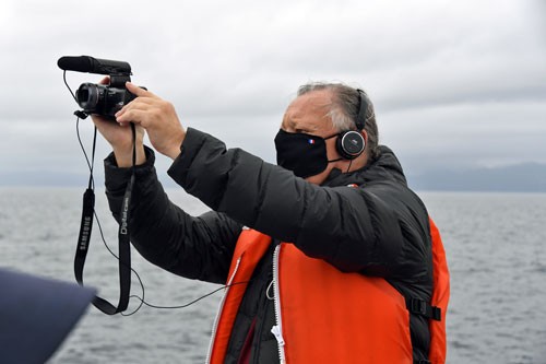 踏めぬ大地に思いはせ 羅臼洋上慰霊 _1(2022-09-18)