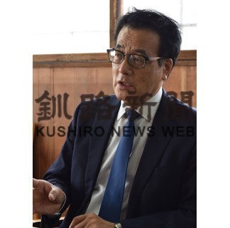 「与党、野党超え課題解決」　岡田衆院議員来社、政局語る(2022-10-23)