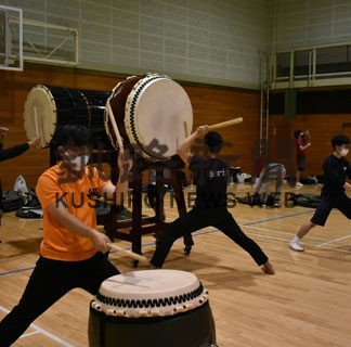 最高の「響き」生で見て　くしろ蝦夷太鼓保存会３０日に公演(2022-10-25)