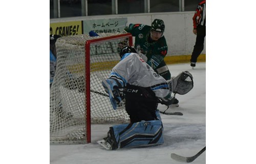 クレインズ、横浜に大勝 アジアリーグ、齊藤躍動2発_1(2022-10-30)