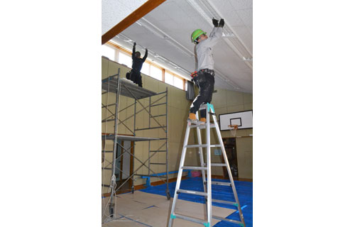 睦児童館の照明をLEDに無償交換(2022-11-01)