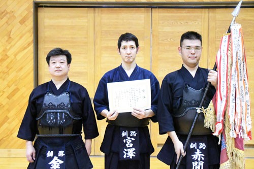 釧路A(市町村対抗)、釧北陽(高校男子)連覇 剣道・東北海道市町村対抗大会(2022-11-08)