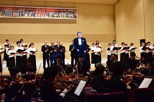 3年ぶり北国讃歌に喝采 市民ら100人根室の四季演唱(2022-11-29)