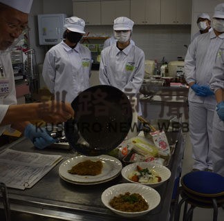 シカ肉料理、地元食材で　道、中標津農高で出前講座(2022-11-30)