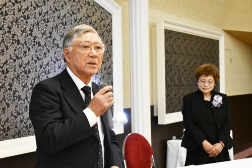 大日向さんにスポーツ賞 釧路ソフトテニス協会祝賀会(2022-11-22)