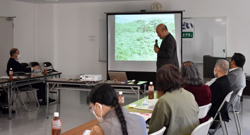 北方領土にかれんな花々 釧路自然保護協会の神田氏が生態系紹介(2022-11-24)