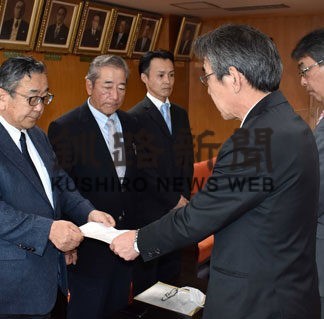 義務教育学校早期移行へ要望書(2022-11-29)