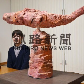 石橋さん彫塑、自由美術展４回目の佳作(2022-11-15)