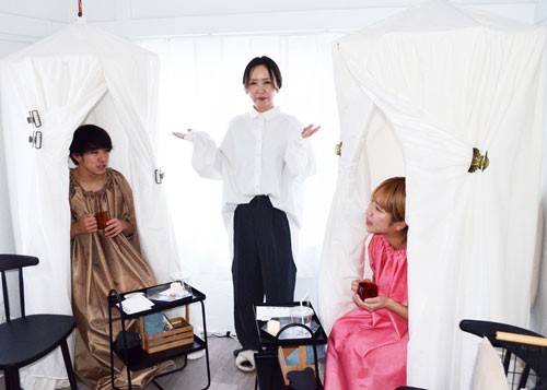 更年期や冷え性に効果 ローズ蒸しテント好評 COCOROBANA(2022-11-18)