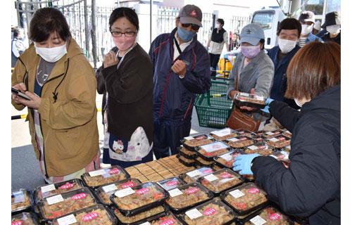 花咲ガニ飯やホッキ飯大人気 大場味覚祭り(2022-11-04)