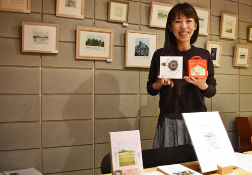 細見さん親子の版画と音楽 米倉さん、10日から企画展(2022-12-08)