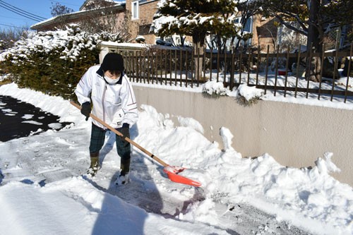 釧路中心部で今季初積雪(2022-12-19)
