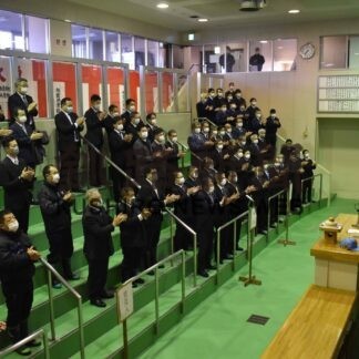 一年の豊漁と安全祈願　釧根で初競り_1(2023-01-06)