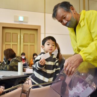 ３年ぶりカウモンシール抽選会(2023-01-24)