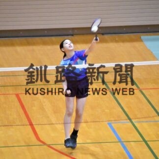 鷲見（ノーススタージュニア釧路）優勝　女子Ａクラス単、菊池（ノーススタージュニア釧路）制す_1(2023-02-07)