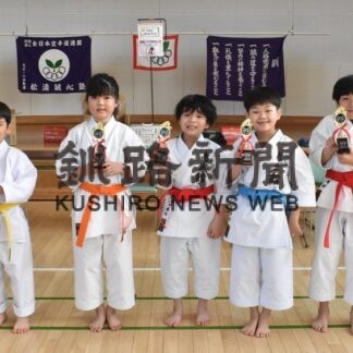 優勝目指し５団体３４人出場　少年団空手道釧路市長杯(2023-03-21)