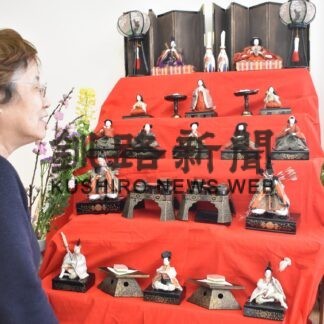 １１０年前のひな人形 令和の節句彩る　釧路・大日向さん宅(2023-03-02)