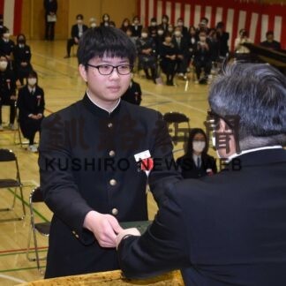 １２５１人学びや巣立つ　１５校で卒業式(2023-03-16)