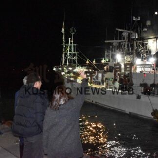 サケマス漁解禁５隻出漁　釧路、根室地域(2023-04-11)