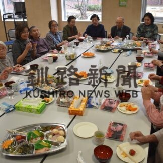 託老事業３４年活動に幕　つくしの会解散(2023-04-26)