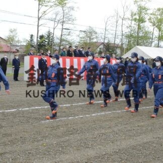 災害に強い都市へ、行進で士気高める　春季消防演習(2023-05-16)