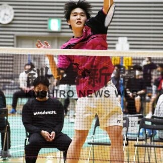 渡部選手（白糠）３冠　髙井、天神選手（根室）好成績　バドミントン高体連(2023-05-29)