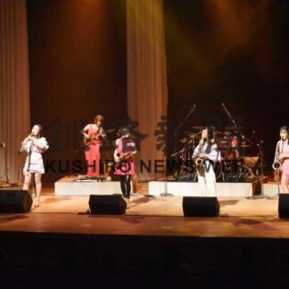 ジャズのリズムに会場沸く　アベンジャーズがライブ【根室】(2023-06-26)