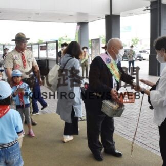 薬物乱用「ダメ。ゼッタイ。」　釧路の協議会が街頭啓発【釧路市】(2023-06-26)