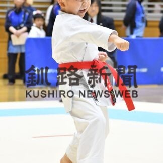 板屋（明武会）２冠達成　廣瀬小学男子形Ｖ　釧根地区空手道(2023-06-06)