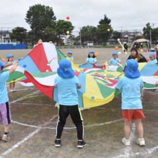 親子触れ合い 競技楽しむ　共栄保育園が運動会【釧路市】(2023-07-27)