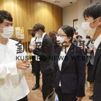 ４年ぶり対面でサロン　ＣＣＬ、医療関係者ら交流【釧路市】(2023-07-09)