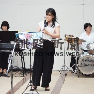 やわらかい木管の音色、市民楽しむ　ＥＧＧでコンサート【釧路市】(2023-07-16)