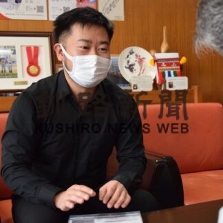 ２２日釧路コンサート　山神さん市長表敬【釧路市】(2023-07-22)