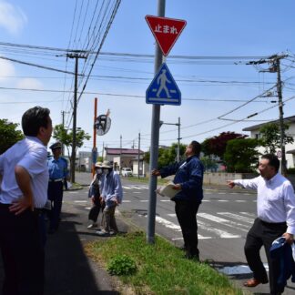 交通安全対策を協議　道路点検で意見交換(2023-08-01)